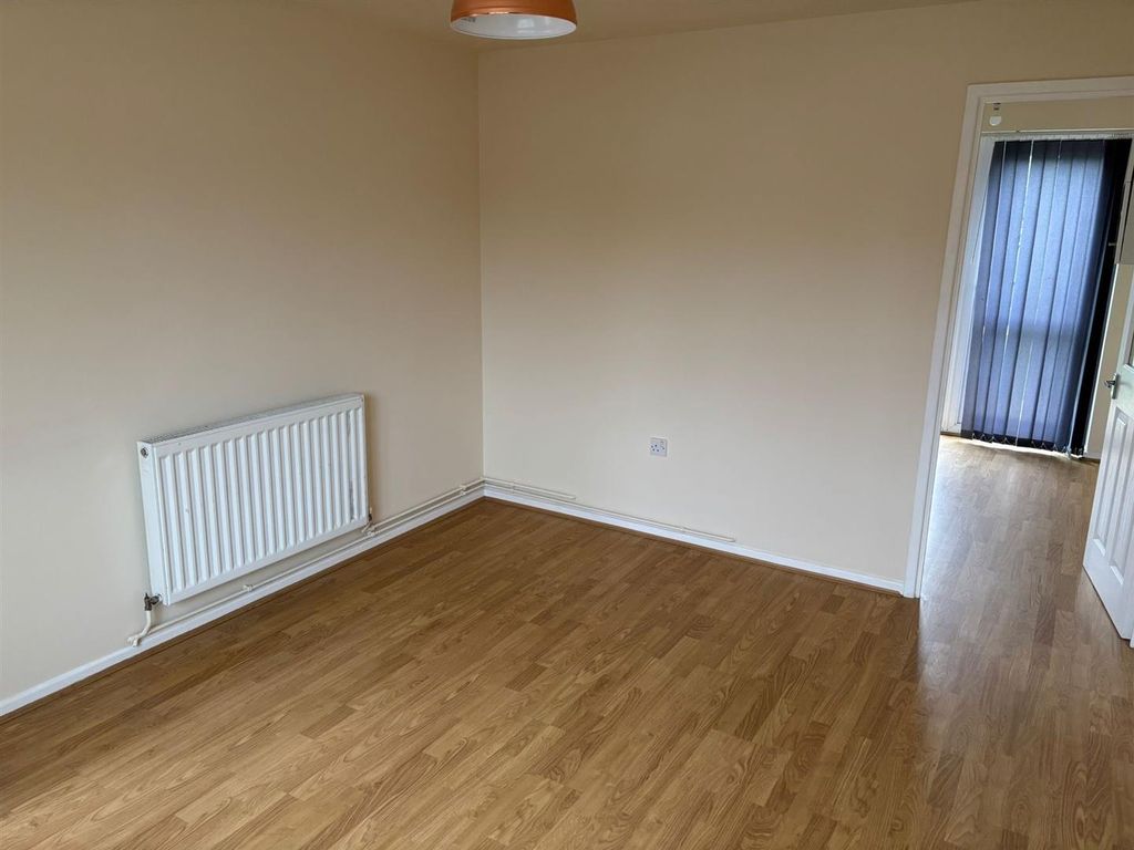 Property photo 2 of 7 Icbd5443.Jpg