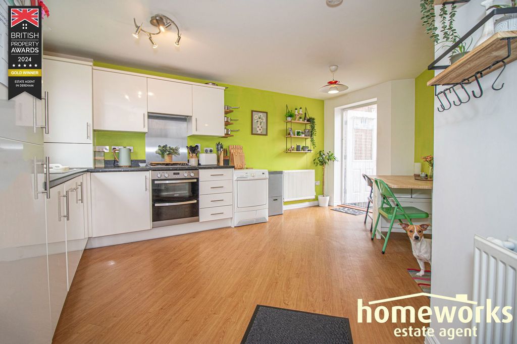 Property photo 2 of 16