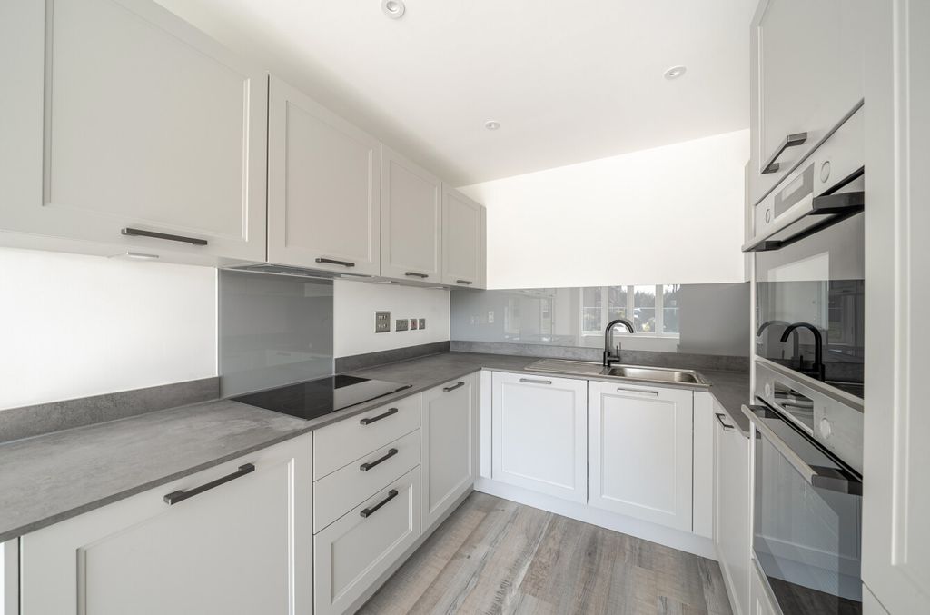 Property photo 2 of 13 1524597-25-1A10c2...