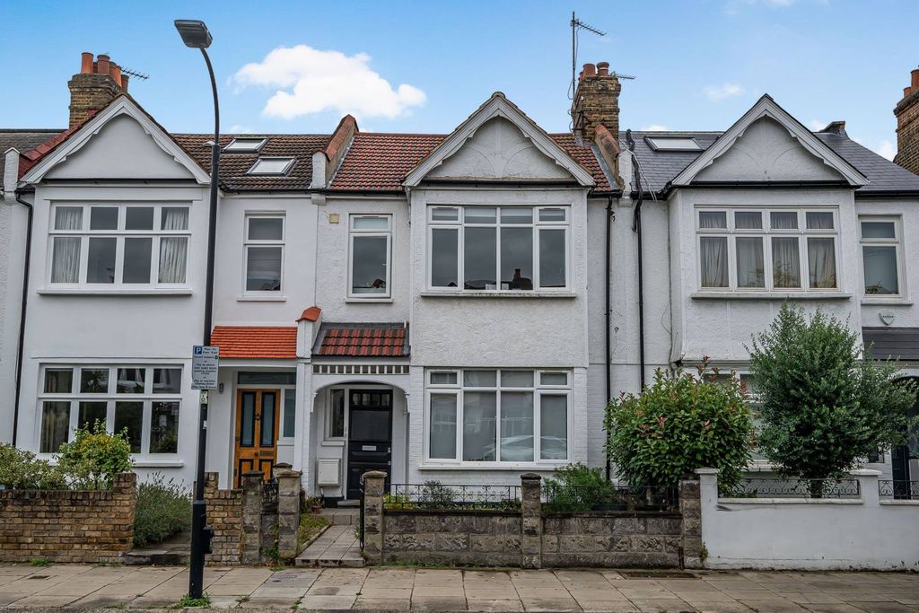 Property photo 2 of 7