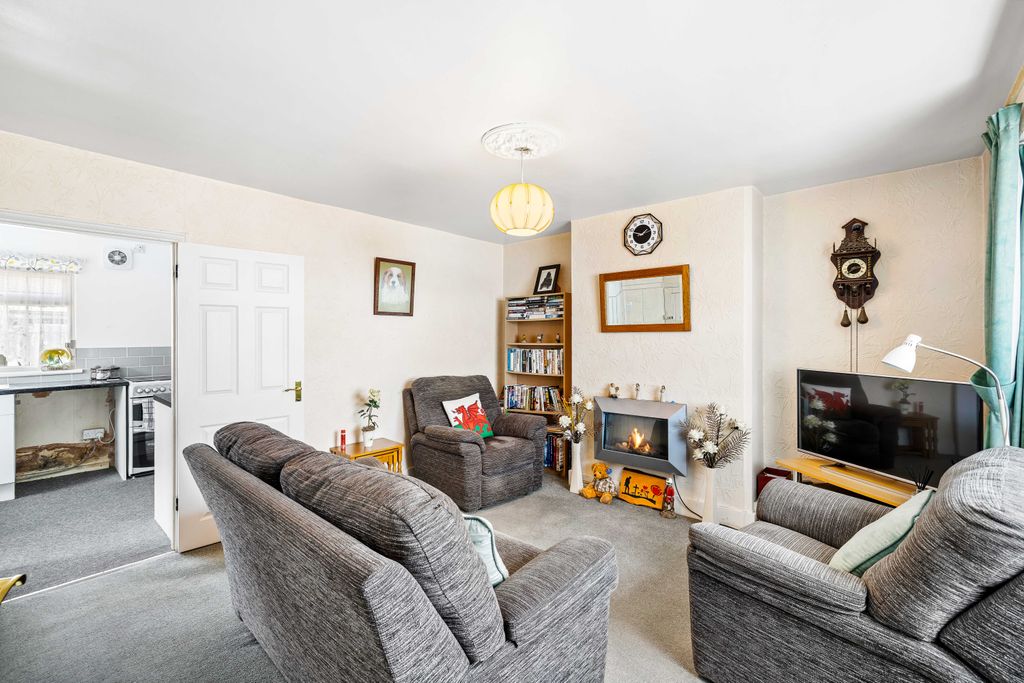 Property photo 3 of 11 Image8.Jpg