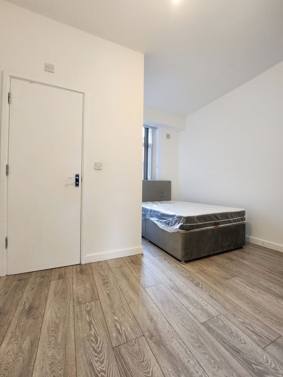 Property photo 3 of 5 Photo 2