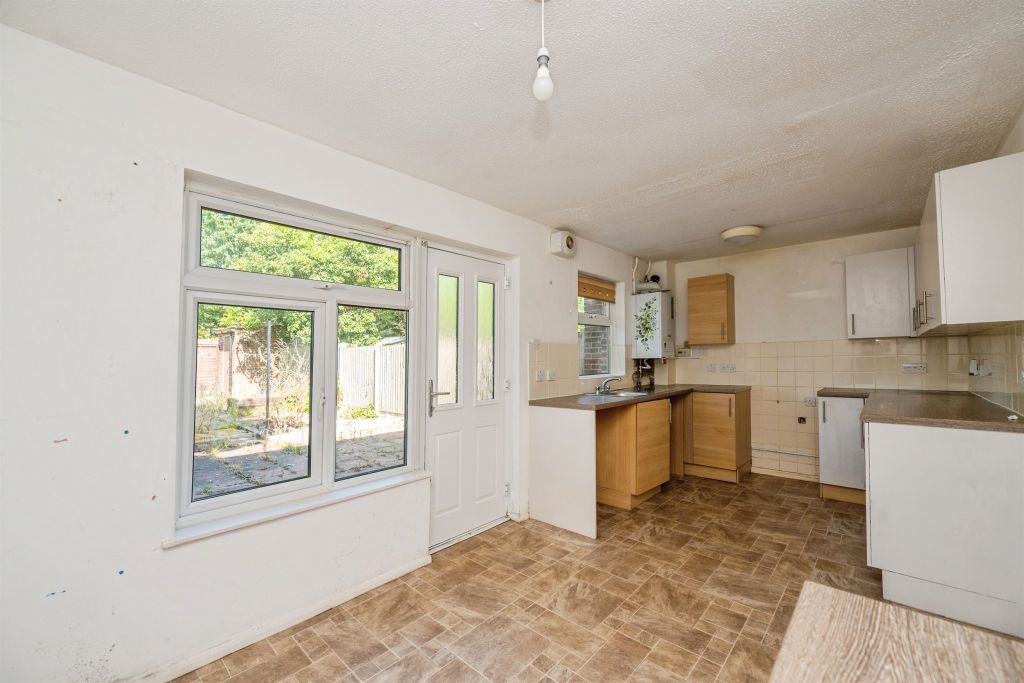 Property photo 3 of 20