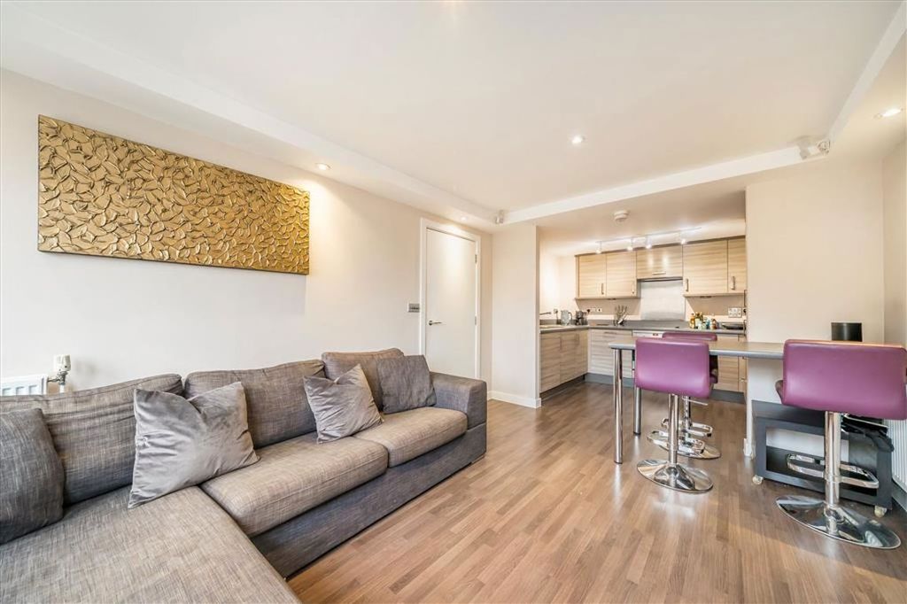 Property photo 2 of 6