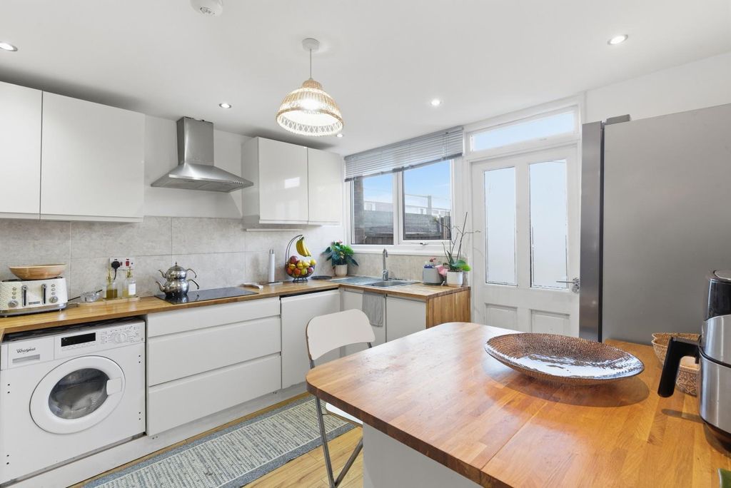 Property photo 3 of 19 3.Jpg