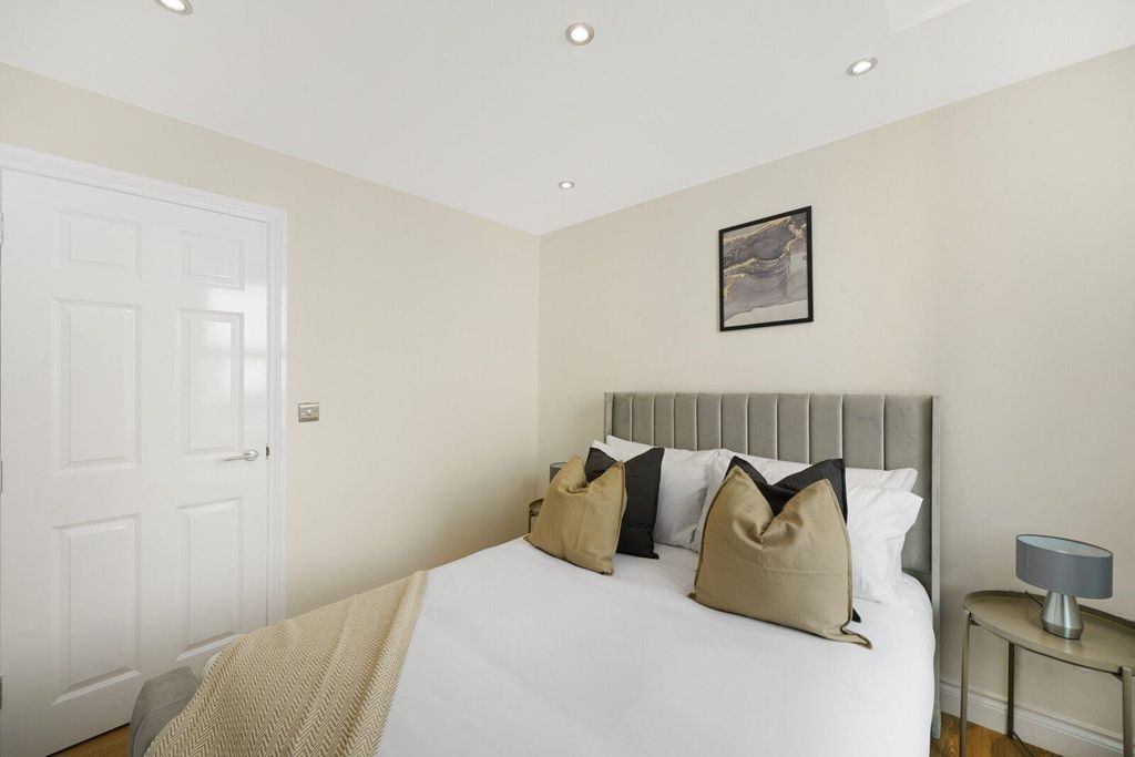 Property photo 2 of 15 12-Scaled.Jpg