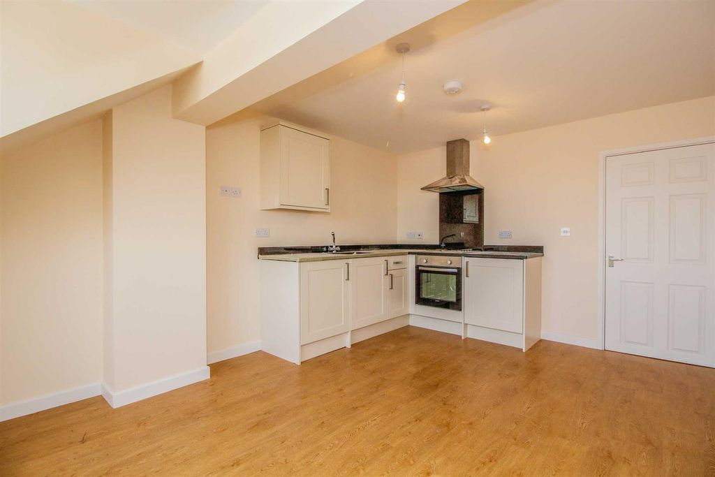 Property photo 2 of 10 6B The Parade Kitchen Space.Jpg