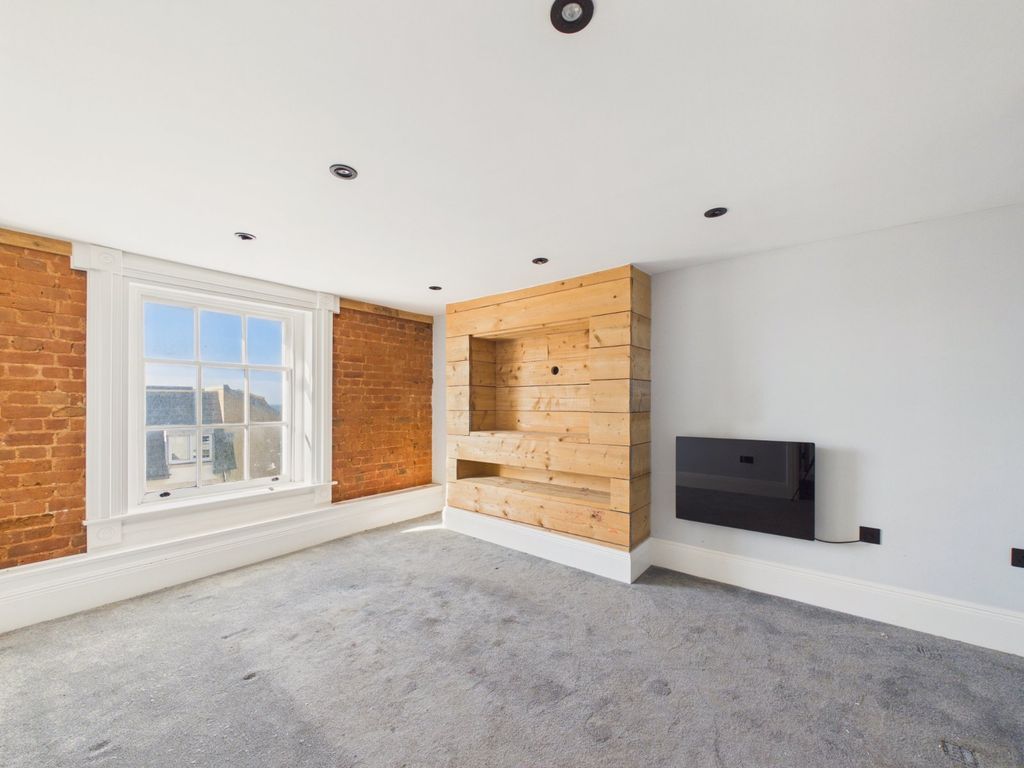 Property photo 3 of 12 Living Room