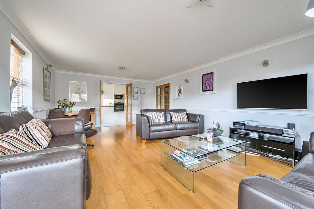 Property photo 2 of 13