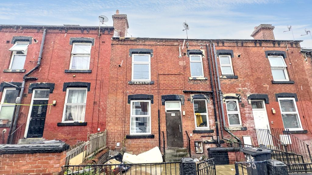 Property photo 1 of 1 38 Ashton Mount, Leeds, West Yorkshire, Ls8 5BT