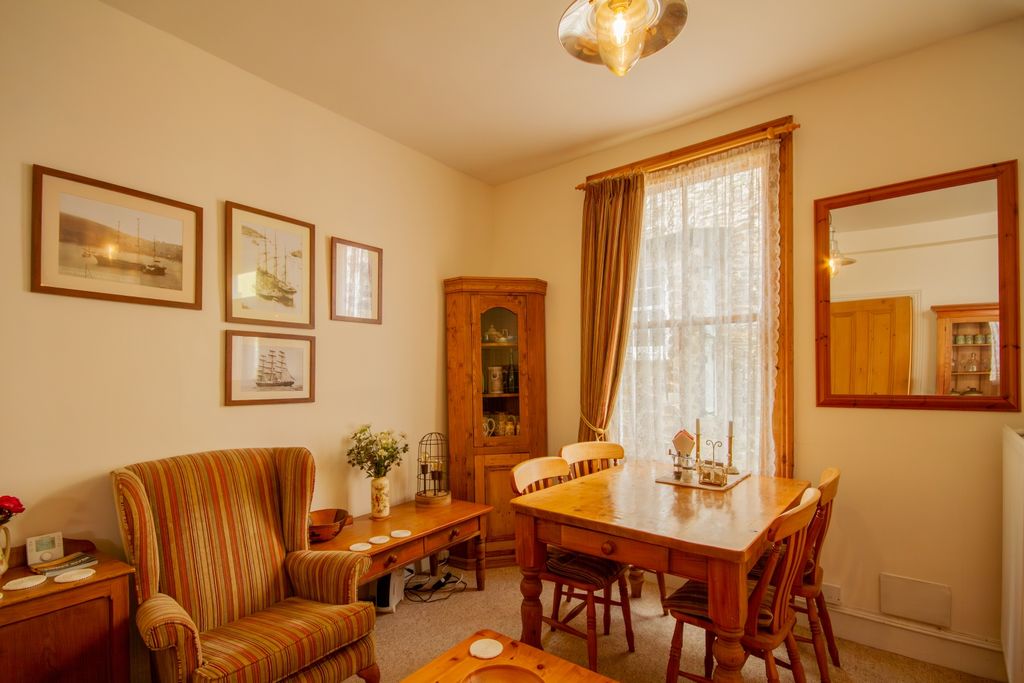 Property photo 3 of 10 Tps 01726 217 888-25