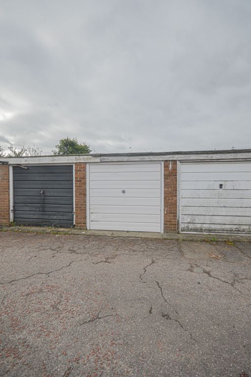 Property photo 3 of 4