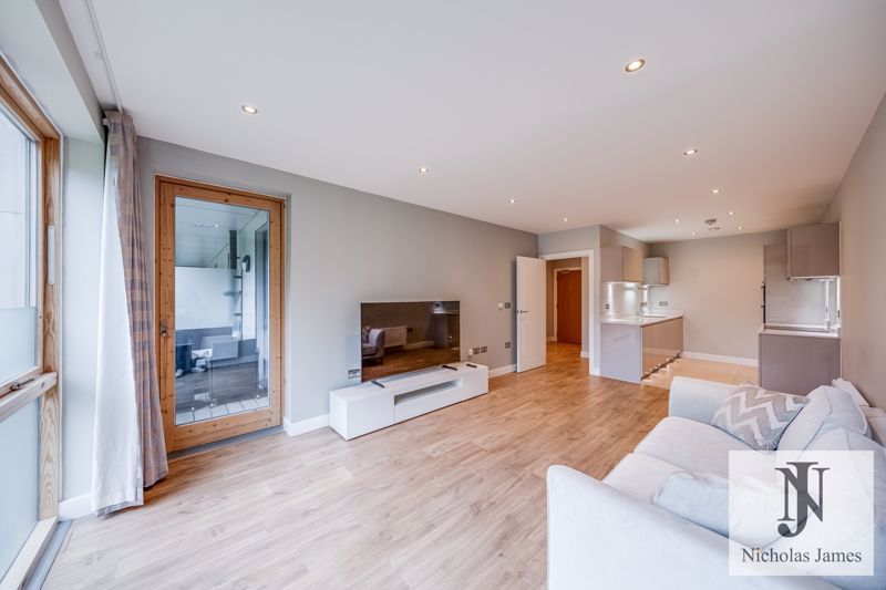 Property photo 1 of 22 Photo 10