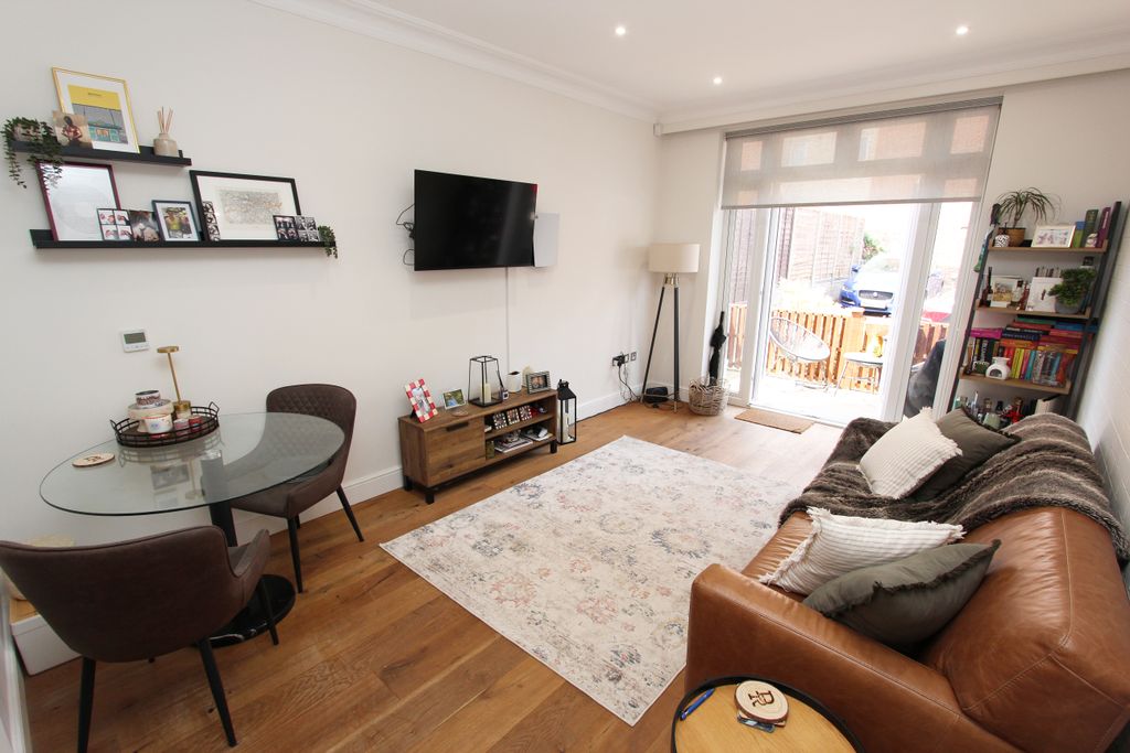 Property photo 2 of 19 Img_5567A