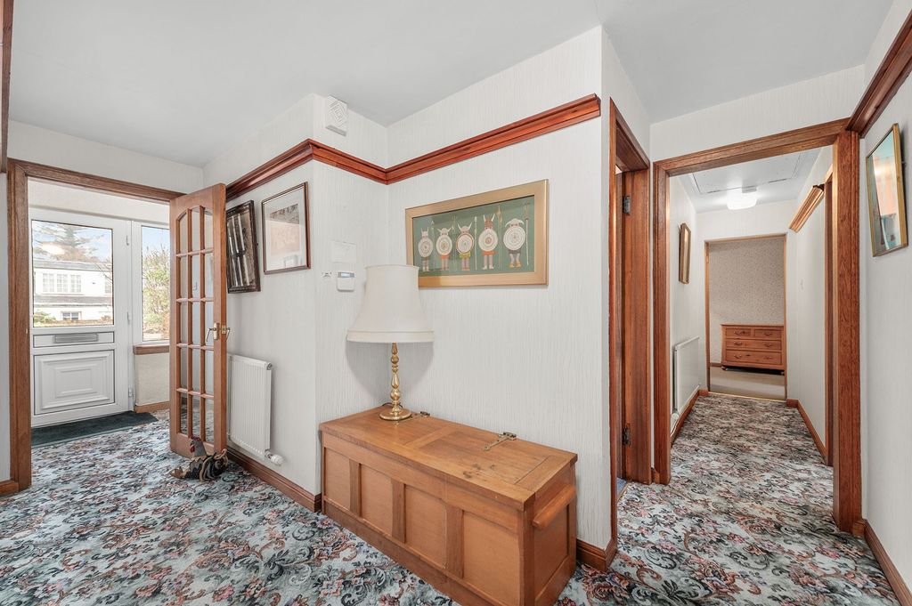 Property photo 2 of 22