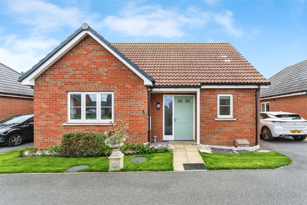 Property photo 1 of 18