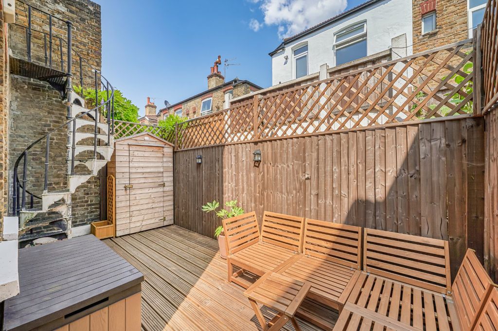 Property photo 2 of 12 Picture No. 05