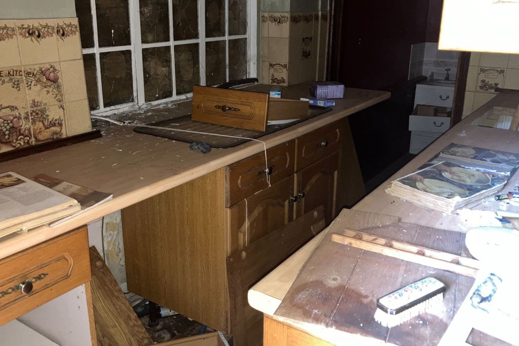 Property photo 2 of 19 Blandford Cottage South, Vale Croft Woods, Shoe Lane, Farnborough, Hampshire, Gu11 2He