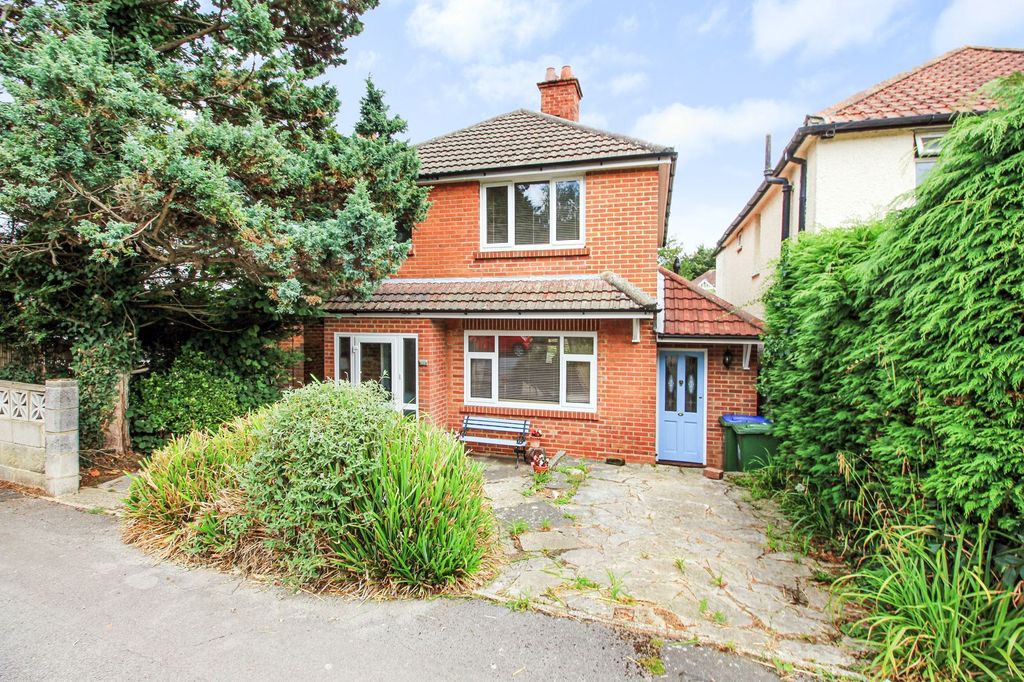 Property photo 1 of 25