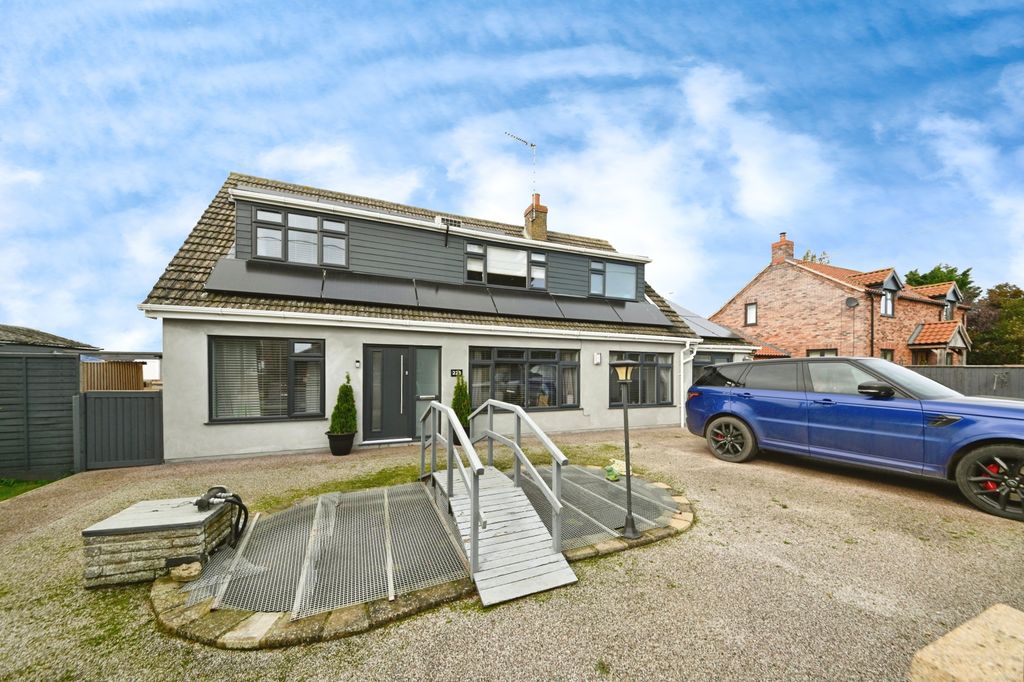 Property photo 1 of 17 Photography