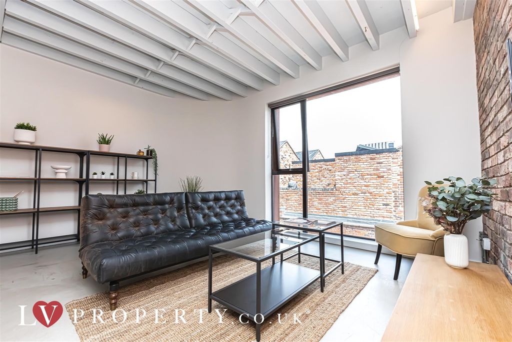 Property photo 2 of 19 20.Jpg