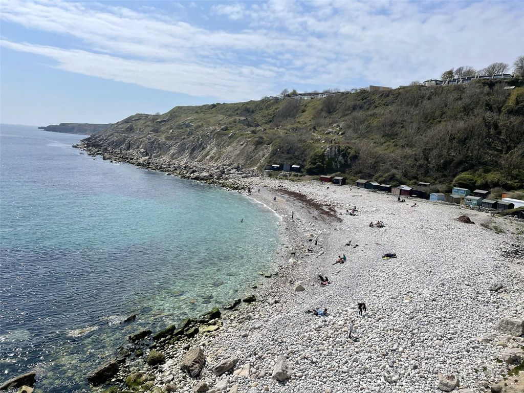 Additional image 4 of 1 bed flat for saleOsborne Terrace, Fortuneswell, Portland, Dorset DT5