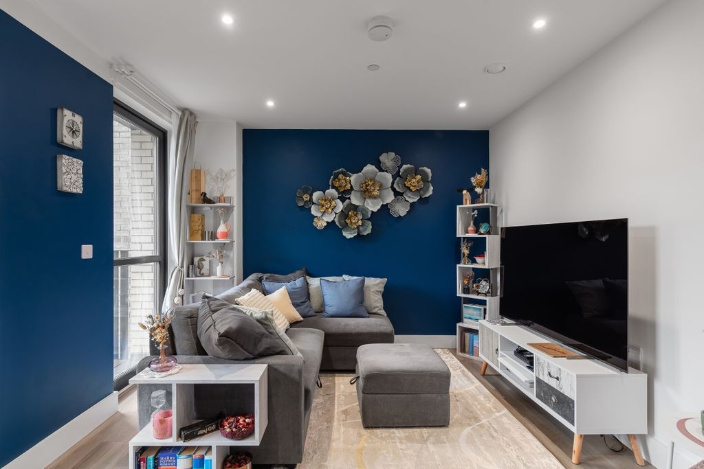 Property photo 3 of 13 094A4188