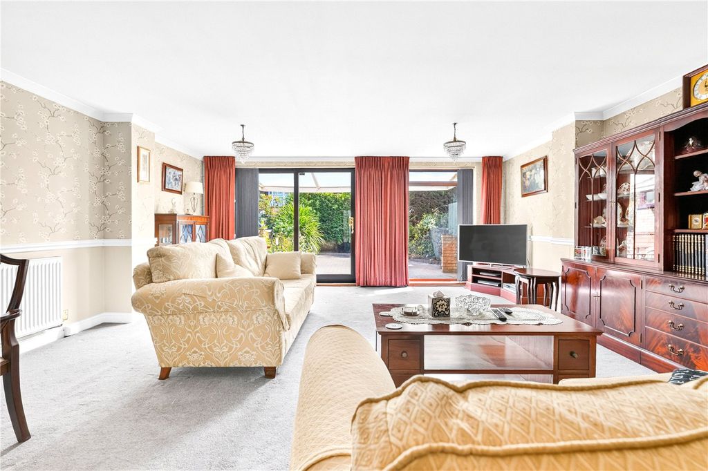 Property photo 2 of 23 Picture No. 18