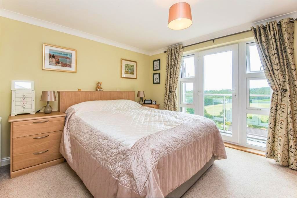 Property photo 3 of 18 Bedroom 2