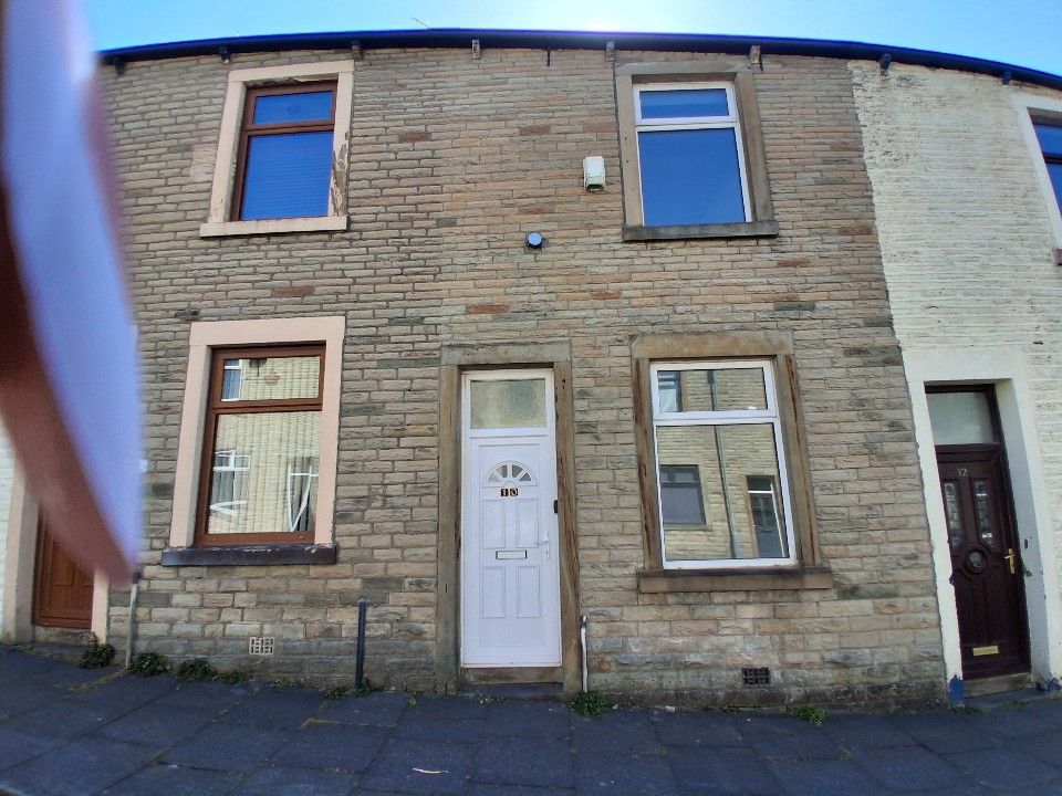 Property photo 1 of 18