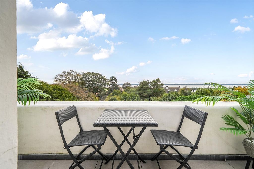 Property photo 3 of 20 1370109-13-68F54B81302E5.Jpg