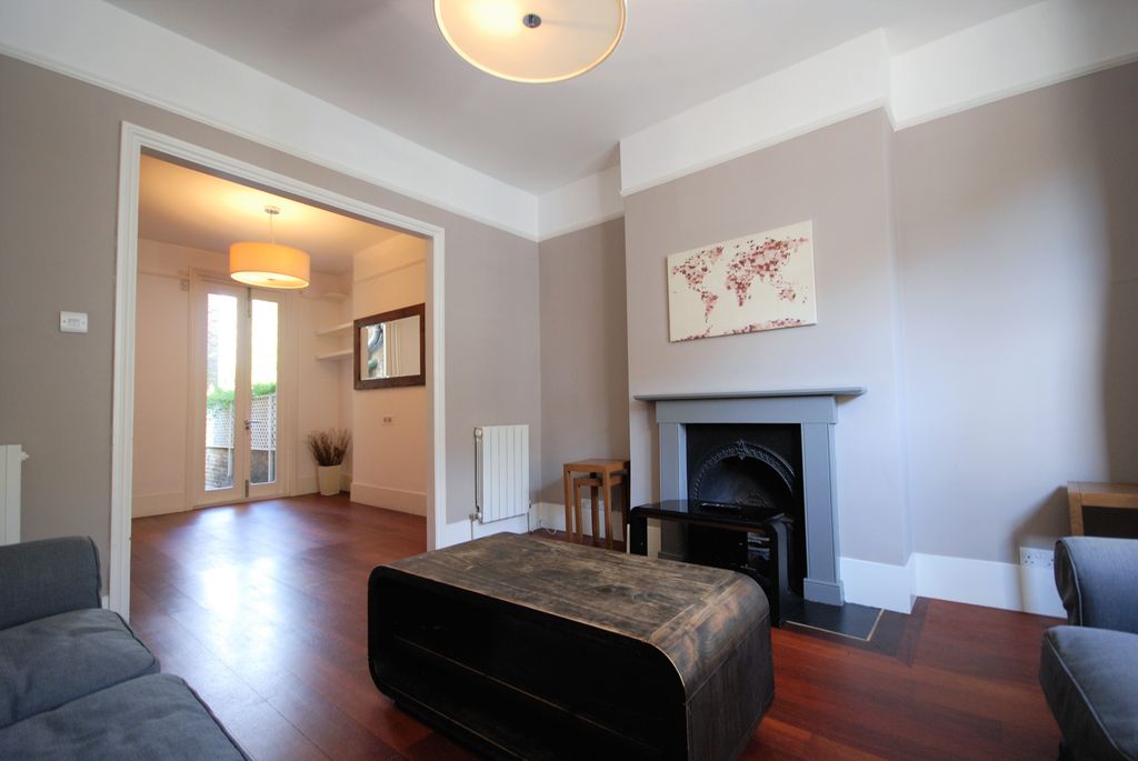 Property photo 3 of 14 Living Room