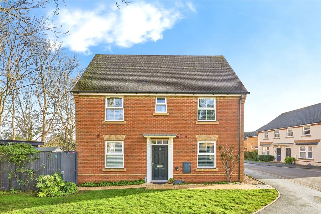 Property photo 1 of 21 Front