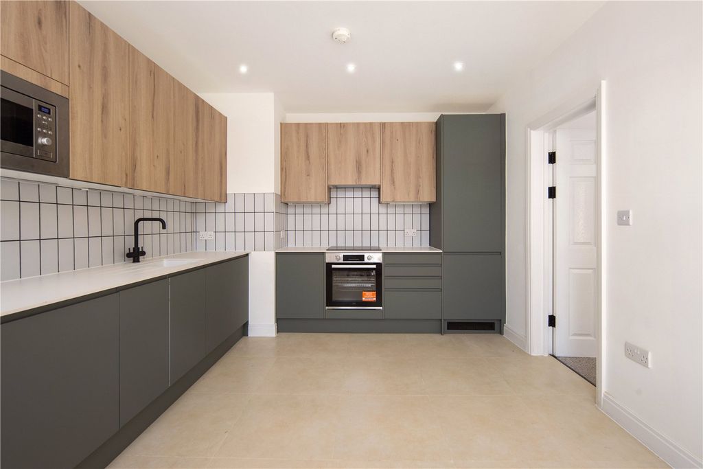 Property photo 1 of 20 Kitchen