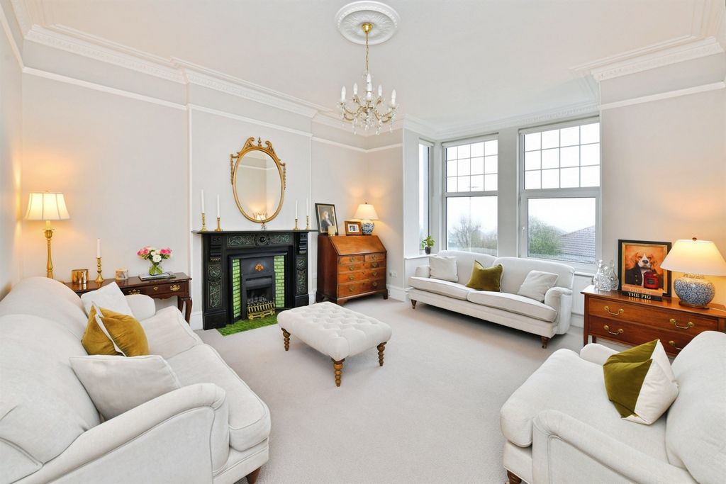 Property photo 2 of 24