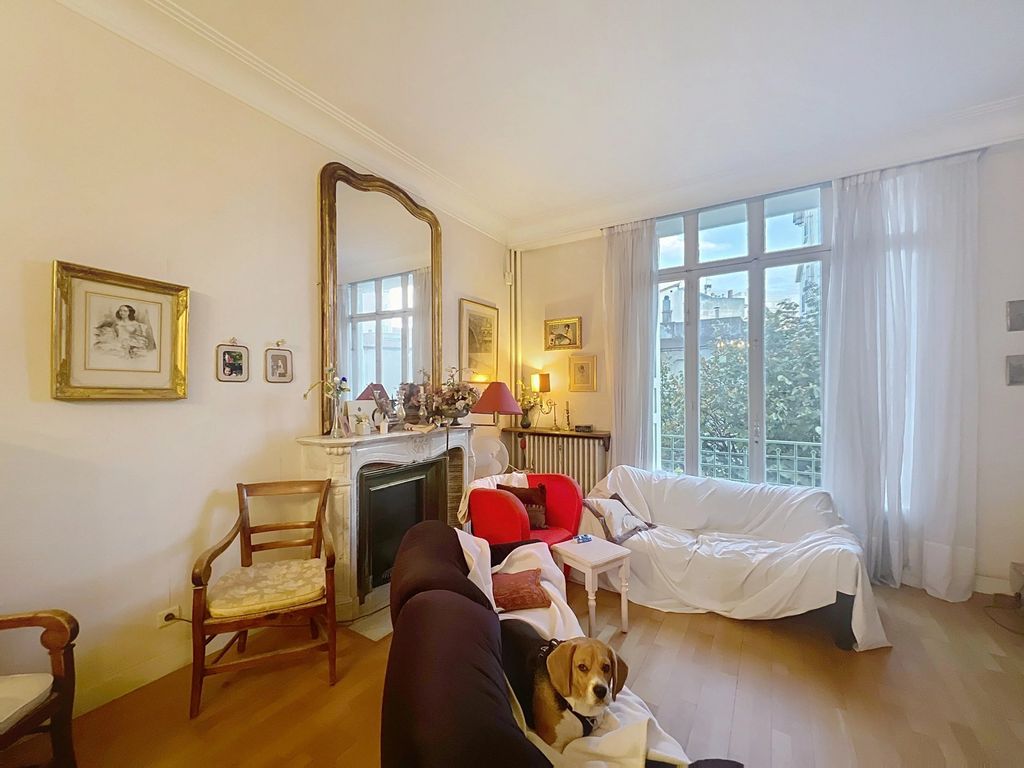 Property photo 2 of 23