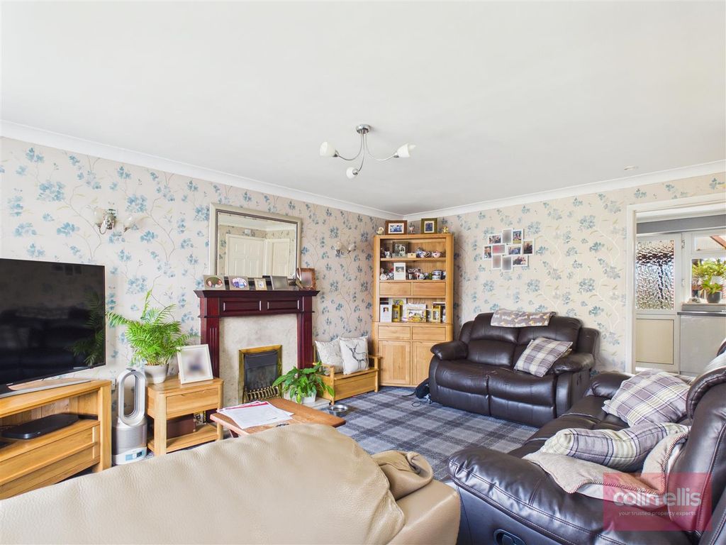 Property photo 3 of 20 Cam05075G0-Pr0317-Still019.Jpg