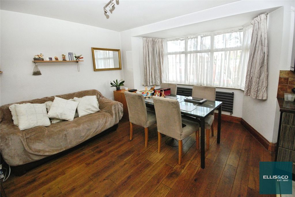 Property photo 2 of 12 Picture No. 08