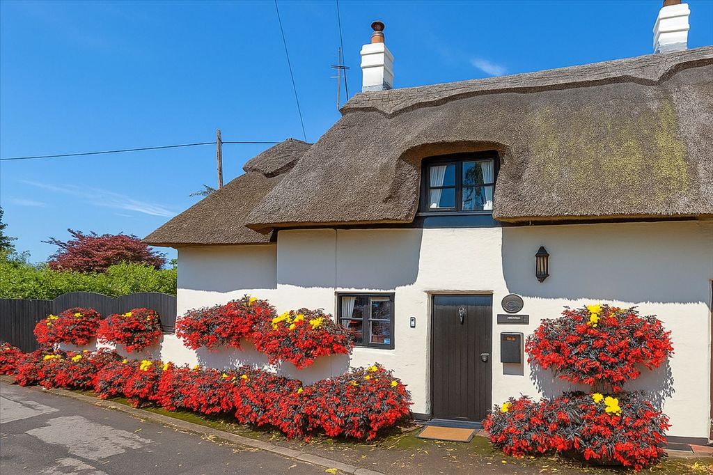 Property photo 1 of 14 (Main)