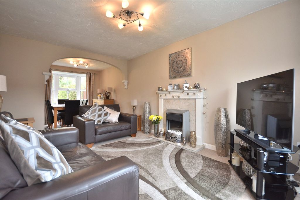 Property photo 2 of 18 Picture No. 09