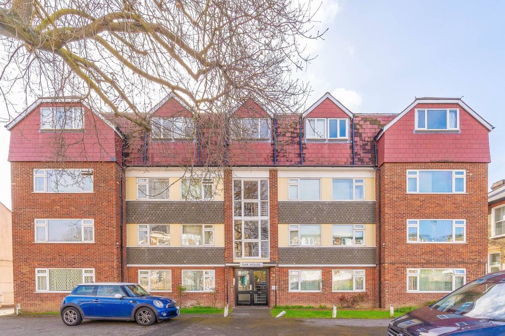 Property photo 2 of 10