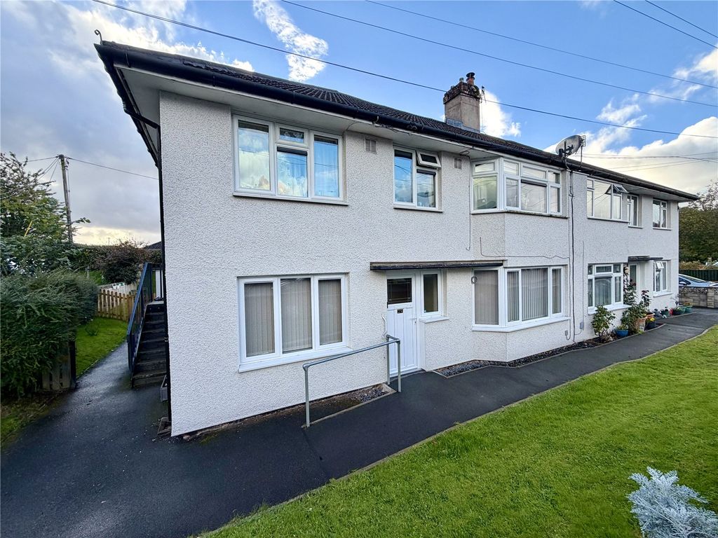 Property photo 1 of 11 Frontage