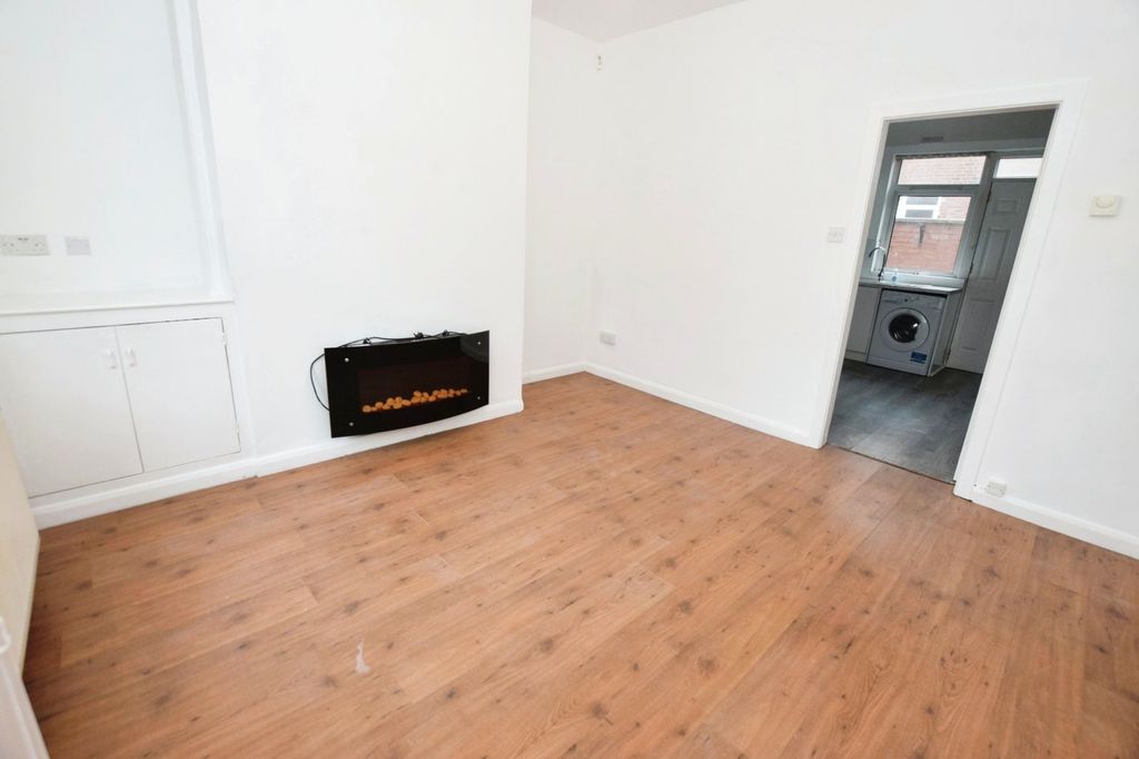 Property photo 2 of 9 Picture No. 22
