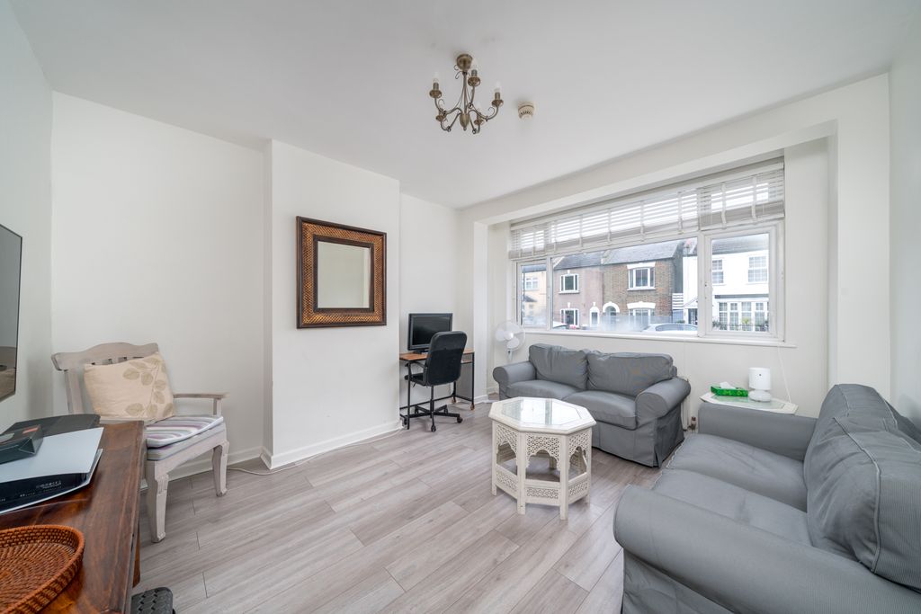 Property photo 2 of 14