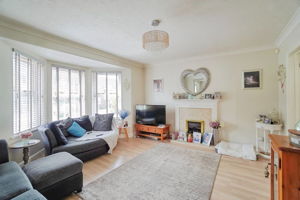 Property photo 2 of 15