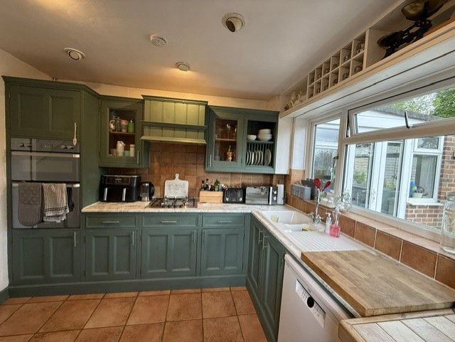 Property photo 3 of 17