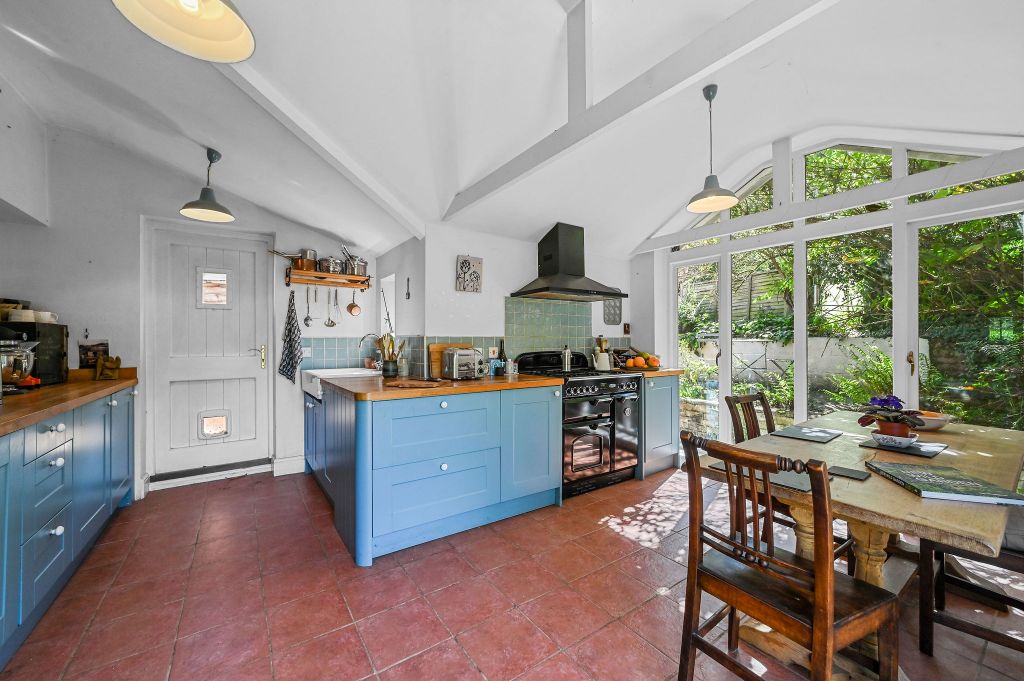Property photo 3 of 24 Pt-Db(Lh)-1Lilaccottage-17