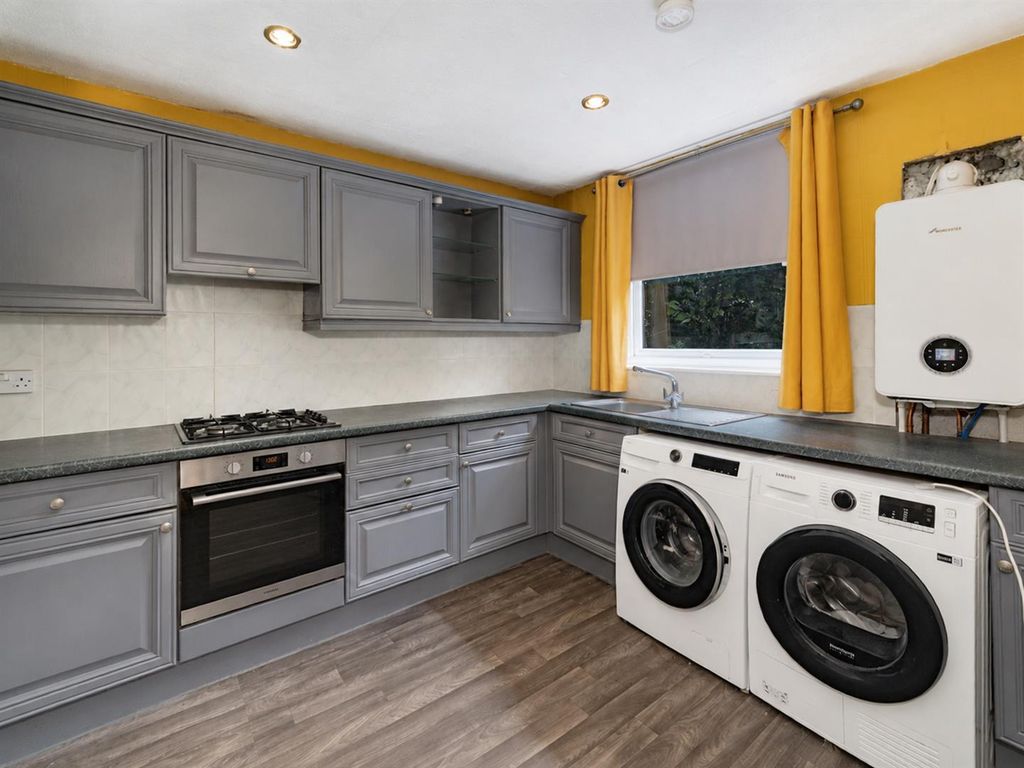 Property photo 3 of 13 27 Baffin Terrace Dundee-4.Jpg