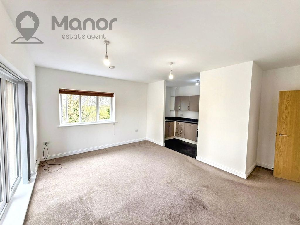 Property photo 2 of 14 Open Plan Lounge