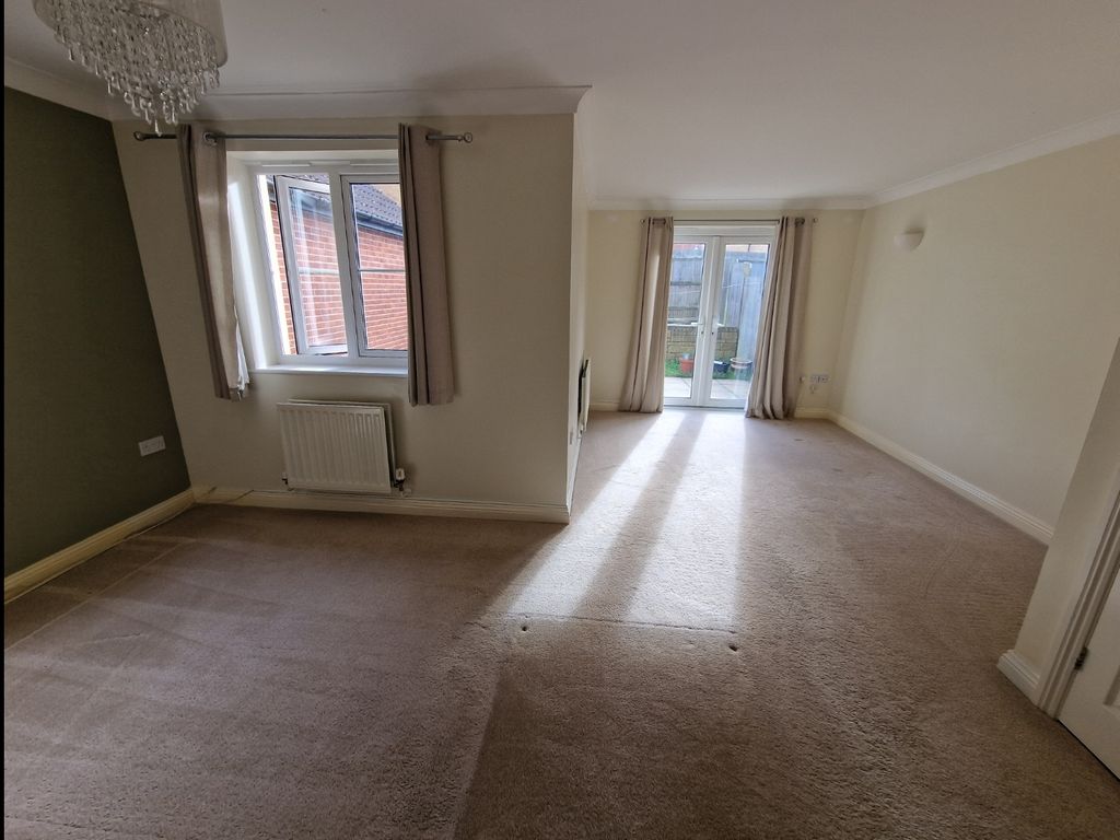 Property photo 3 of 13 Image
